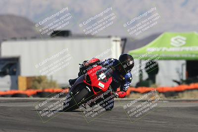 media/Oct-30-2025-Racers Edge (Thu) [[dabbdaf680]]/2-A Group/Session 2 (Turn 16)/